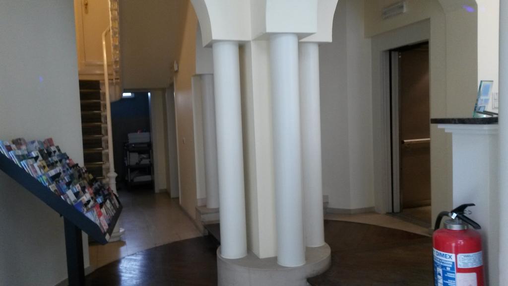 Hotel Queen Mary Brussels Luaran gambar