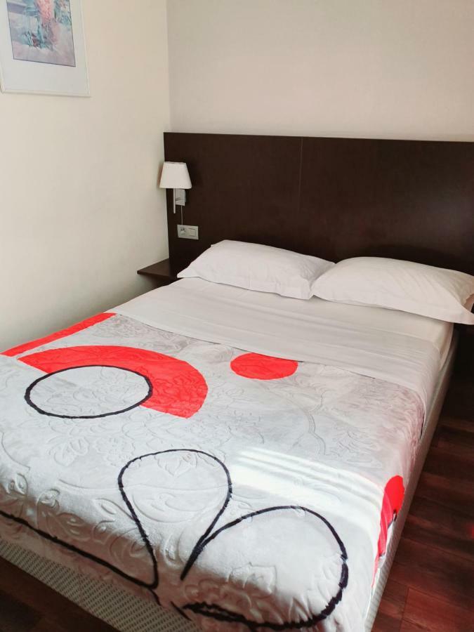Hotel Queen Mary Brussels Luaran gambar